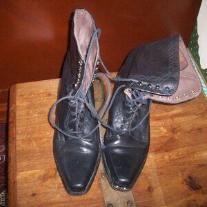 VTG Guess Granny Victorian Regency Goth Heel Lace Up Leather Womens 8 Boots